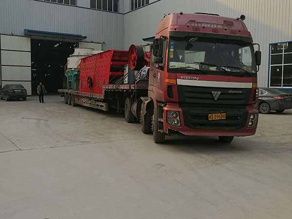 重慶小型移動(dòng)移動(dòng)破碎機(jī)公司