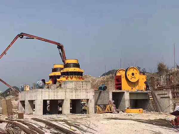 上海挖機(jī)重錘破碎機(jī)怎么樣