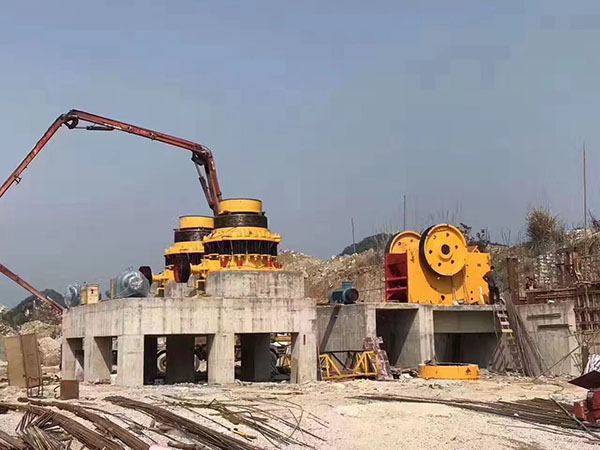 山西購(gòu)買重錘破碎機(jī)站